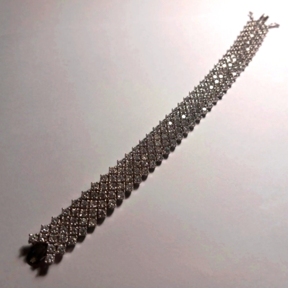 Beautiful Vintage Sterling Silver Diamante Bracelet